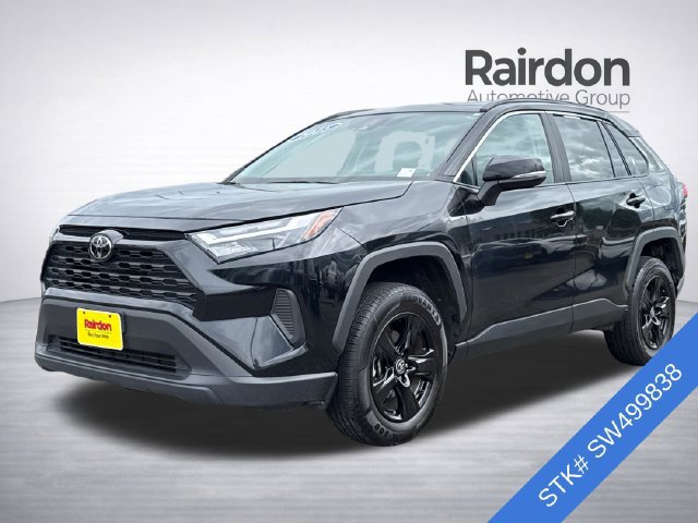 Used 2025 Toyota RAV4 XLE AWD/4WD image 3