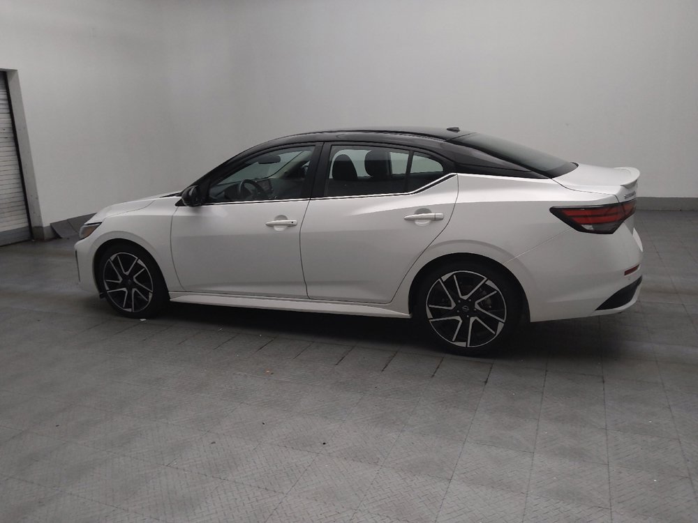 Used 2025 Nissan Sentra SR FWD image 3
