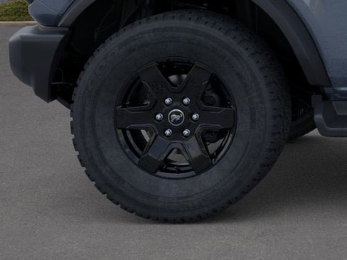 New 2025 Ford Bronco Outer Banks w/ Black Appearance Package image 21