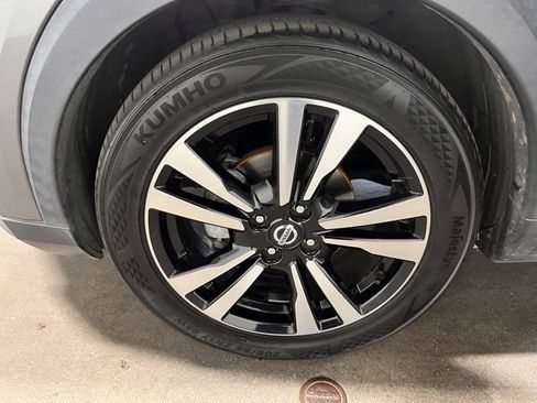 Used 2020 Nissan Kicks SV image 28