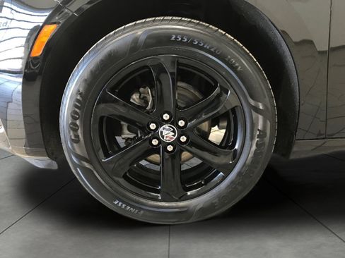 Certified 2024 Buick Enclave Essence w/ Sport Touring Edition image 4