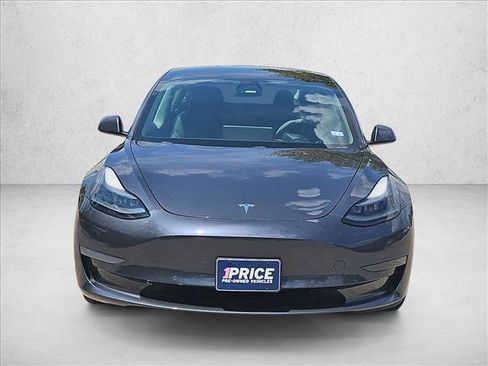 Used 2021 Tesla Model 3 Standard Range Plus RWD image 2