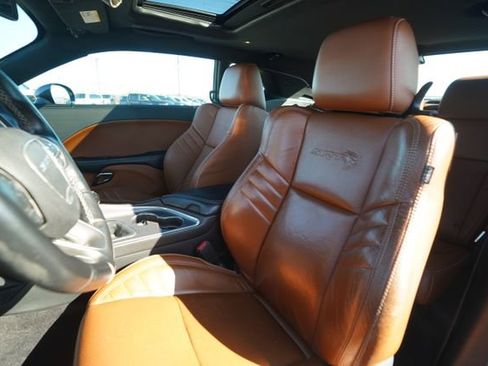 Used 2019 Dodge Challenger SRT Hellcat w/ Laguna Leather Package image 33