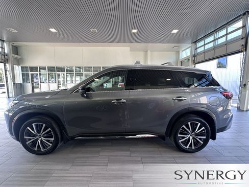 Certified 2025 INFINITI QX60 Sensory w/ Vision Package AWD/4WD image 12
