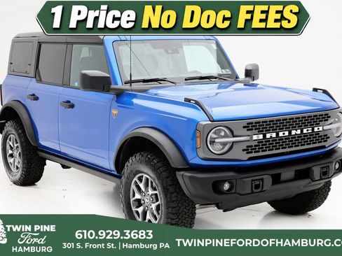 Used 2025 Ford Bronco Badlands AWD/4WD image 1