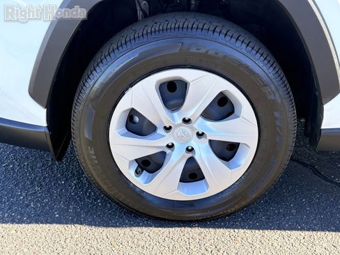 Used 2022 Toyota RAV4 LE w/ Carpet Mat Package (TMS) image 10