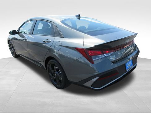 Used 2026 Hyundai Elantra Sport FWD image 3