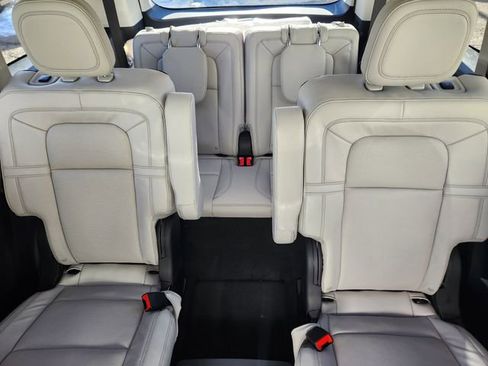New 2026 Lincoln Aviator Reserve w/ Luxury Package image 14