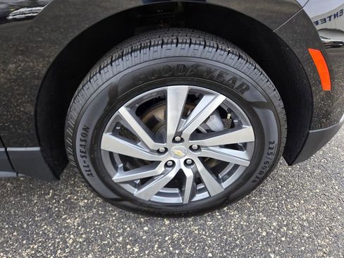 Used 2022 Chevrolet Equinox LT FWD image 39