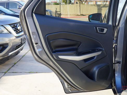 Used 2018 Ford EcoSport Titanium image 19