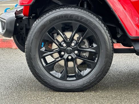 Used 2023 Jeep Wrangler Unlimited Sahara w/ Cold Weather Group image 33