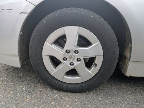 Used 2010 Toyota Prius Five FWD image 18