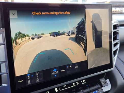 Used 2025 Toyota Sequoia Platinum AWD/4WD image 14