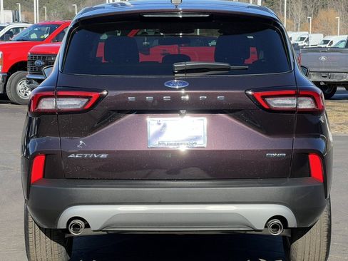 Used 2023 Ford Escape Active image 39