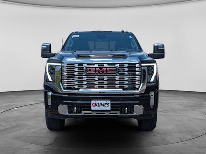 New 2026 GMC Sierra 3500 Denali w/ Denali Reserve Package