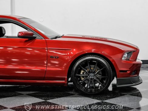 Used 2014 Ford Mustang GT Premium image 30