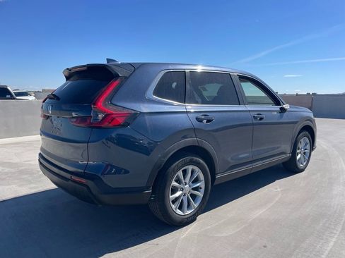 Used 2024 Honda CR-V EX image 3