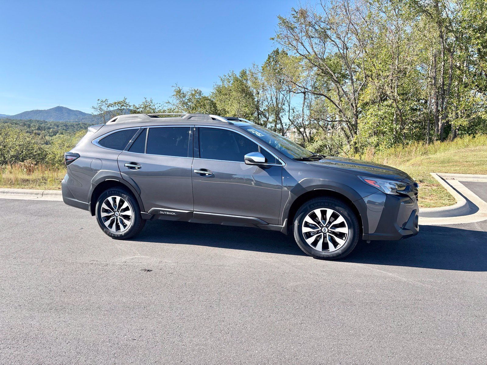 Certified 2024 Subaru Outback Touring XT AWD/4WD image 7