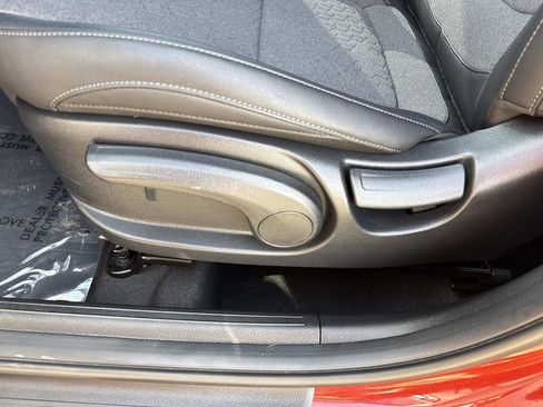 Used 2025 Kia Seltos S image 23