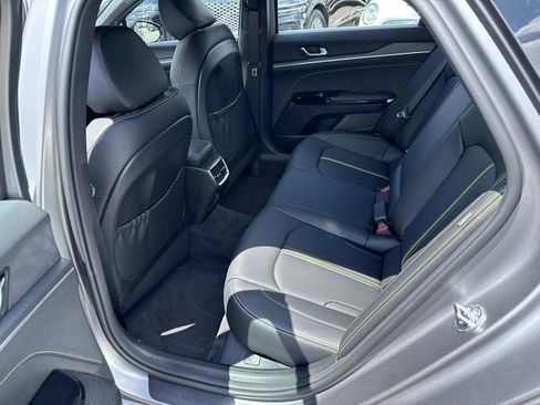Used 2025 Kia K5 GT FWD image 17