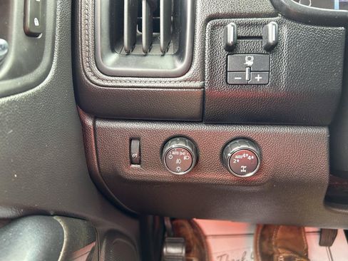 Used 2017 GMC Canyon SLT w/ Driver Alert Package AWD/4WD image 25