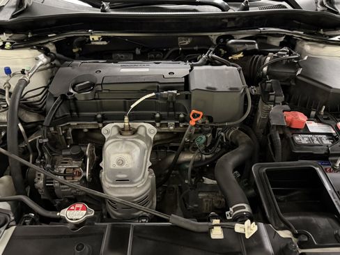 Used 2017 Honda Accord Sport image 35