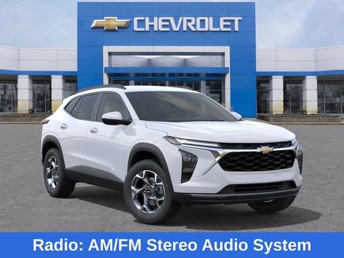 New 2026 Chevrolet Trax LT w/ Driver Confidence Package FWD image 8