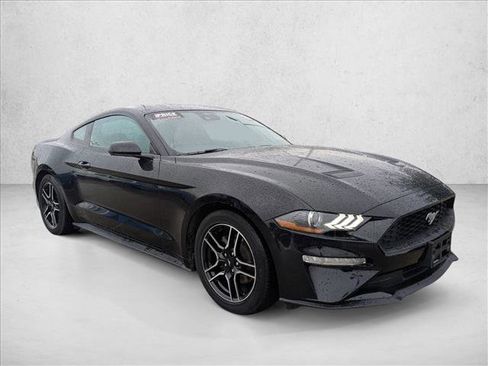 Used 2023 Ford Mustang Premium image 3