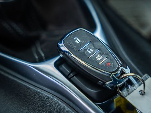 Used 2019 Chevrolet Camaro SS RWD image 47