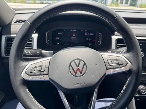 Used 2023 Volkswagen Atlas SE w/ Black Wheel Package FWD image 20