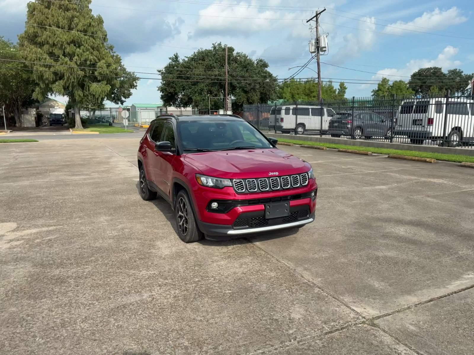 Used 2025 Jeep Compass Limited AWD/4WD image 3