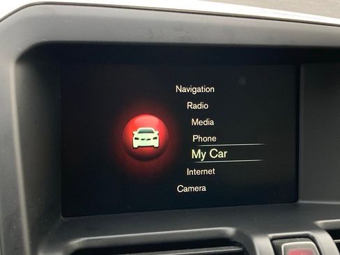 Used 2015 Volvo XC60 T6 w/ Proximity Package image 16