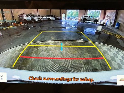 Used 2025 Toyota Camry LE w/ Convenience Package FWD image 29