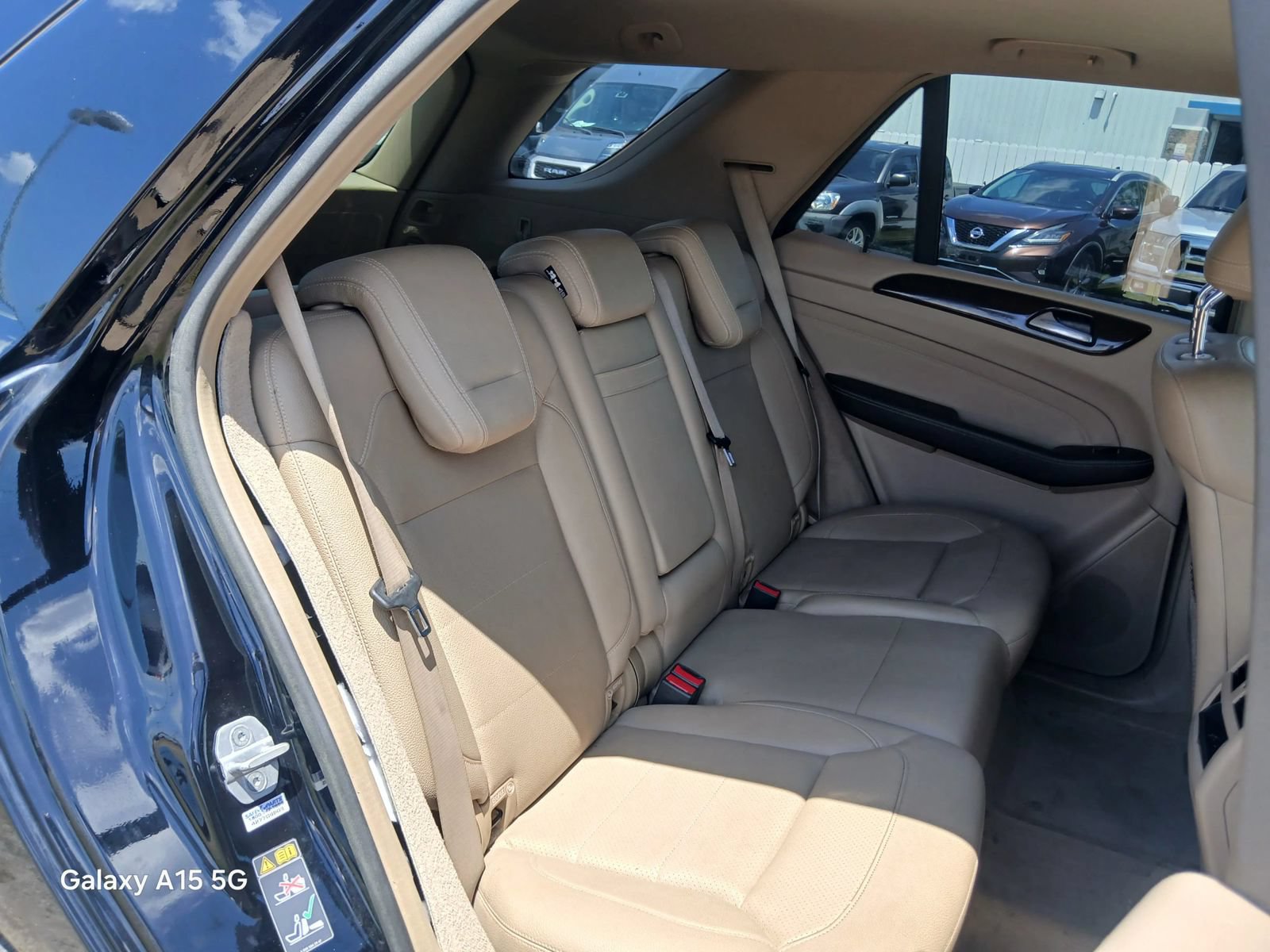Used 2015 Mercedes-Benz ML 250 BlueTEC 4MATIC w/ Premium 1 Package image 31
