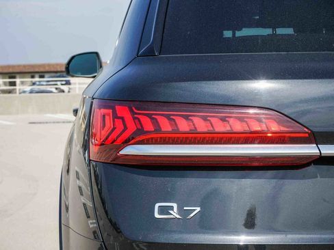Used 2023 Audi Q7 3.0T Premium Plus w/ Premium Plus Package image 9