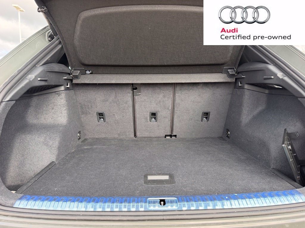 Certified 2025 Audi Q3 2.0T Premium Plus w/ Premium Plus Package AWD/4WD image 39