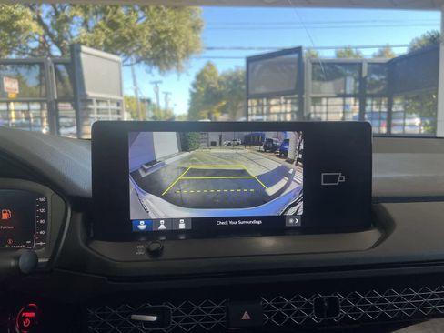 Used 2023 Honda Accord Sport image 29