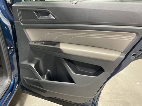 Used 2022 Volkswagen Atlas SE image 12