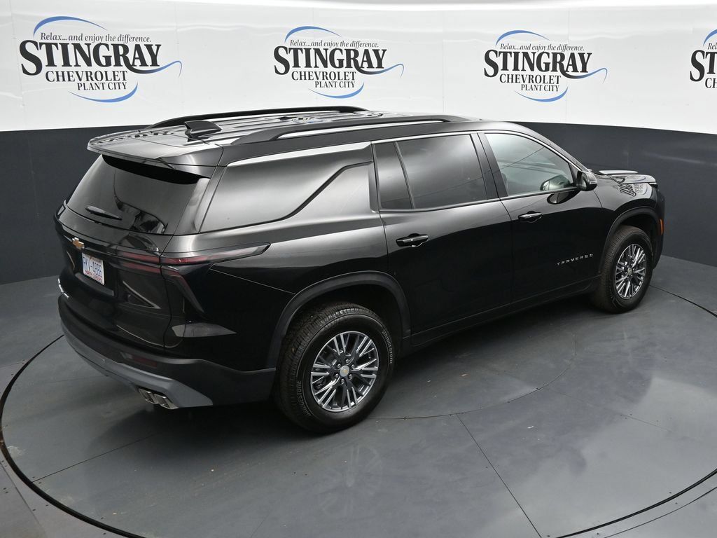 Certified 2026 Chevrolet Traverse LT AWD/4WD image 24