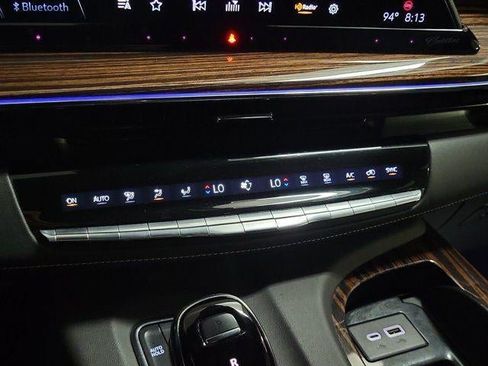 Used 2023 Cadillac Escalade Luxury RWD image 26