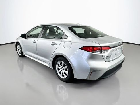 Used 2024 Toyota Corolla LE FWD image 4