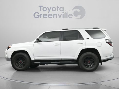 Used 2023 Toyota 4Runner SR5 Premium w/ Moonroof Package RWD image 6