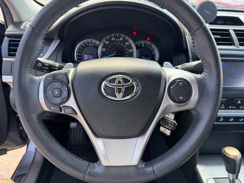 Used 2012 Toyota Camry SE FWD image 25