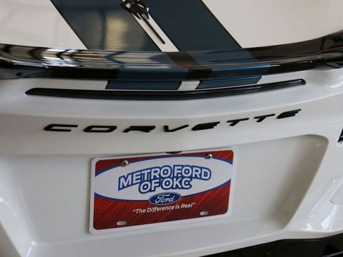 Used 2025 Chevrolet Corvette E-Ray w/ Stealth Interior Trim Package image 8