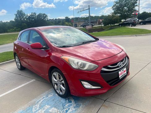Used 2013 Hyundai Elantra GT w/ Touch & Go Pkg FWD image 4