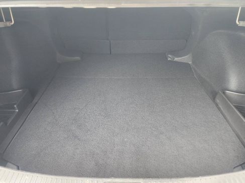 Used 2025 Toyota Corolla LE FWD image 5