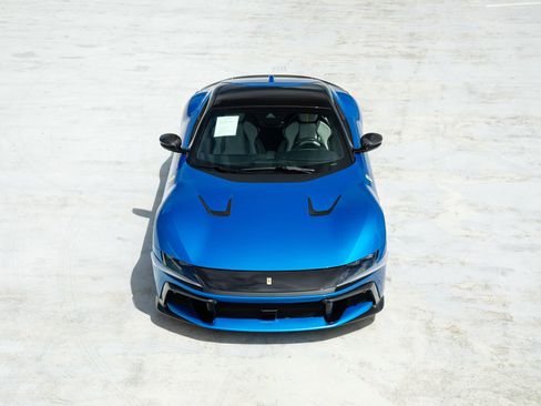 Certified 2025 Ferrari 12Cilindri RWD image 29