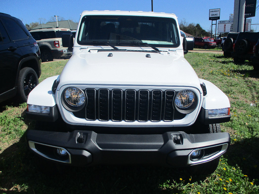 New 2026 Jeep Gladiator Sport AWD/4WD image 2