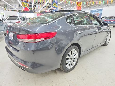 Used 2018 Kia Optima EX w/ Premium Package FWD image 6