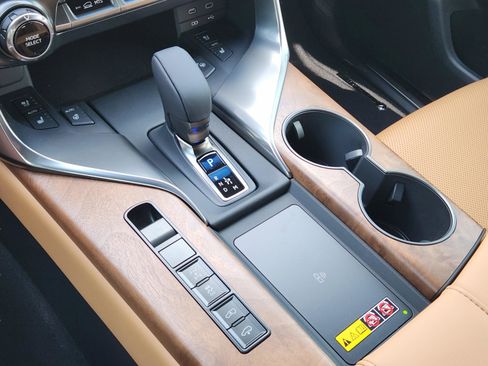 New 2026 Lexus LX 700h Luxury w/ Appearance Package AWD/4WD image 11